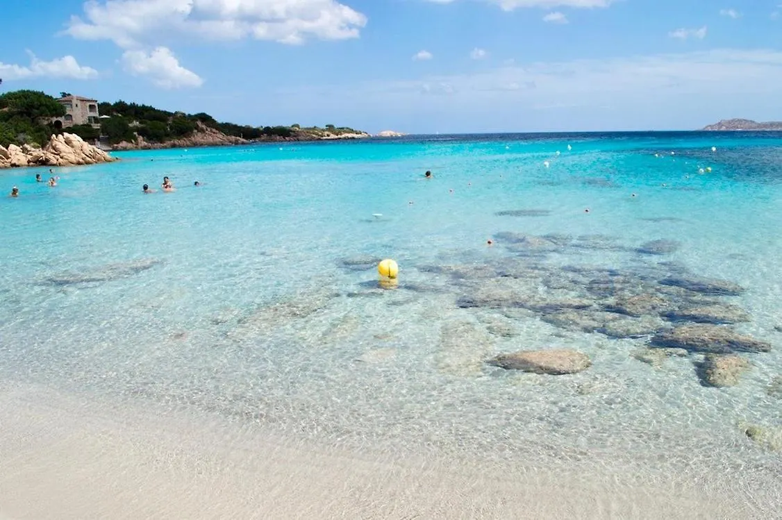 Aparthotel Residence A Golfo Di Marinella A 450 Mt Dal Mare
