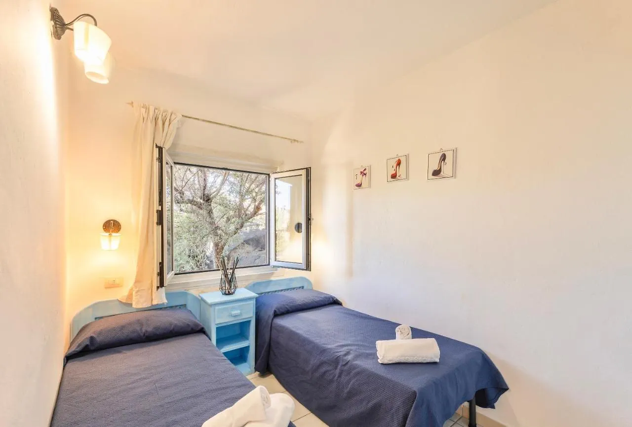 Residence A Golfo Di Marinella A 450 Mt Dal Mare Aparthotel