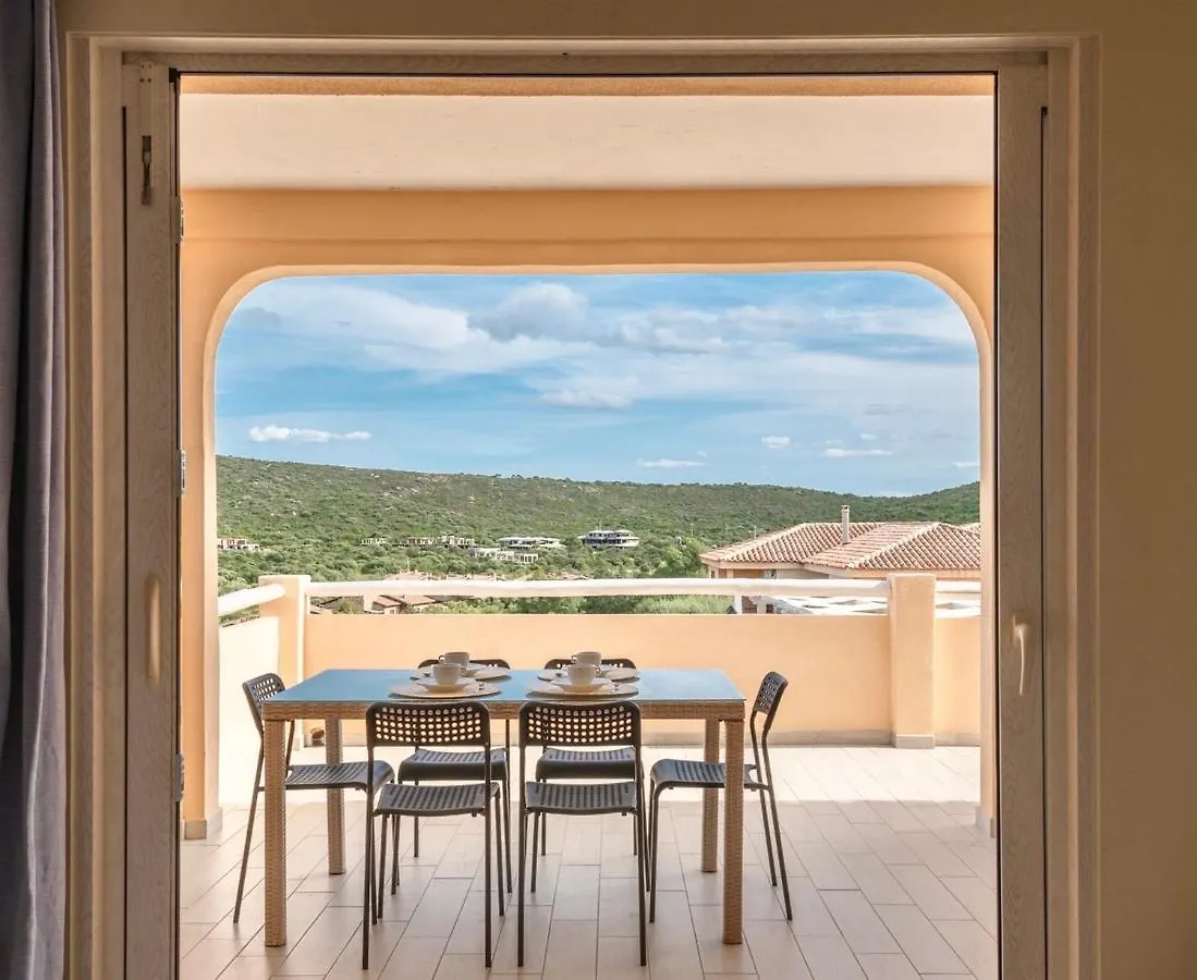 Residence A Golfo Di Marinella A 450 Mt Dal Mare Italia